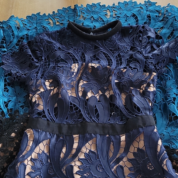 BEAUTIFUL SELF - PORTRAIT LACE FLOWER DRESS - Picture 13 of 16